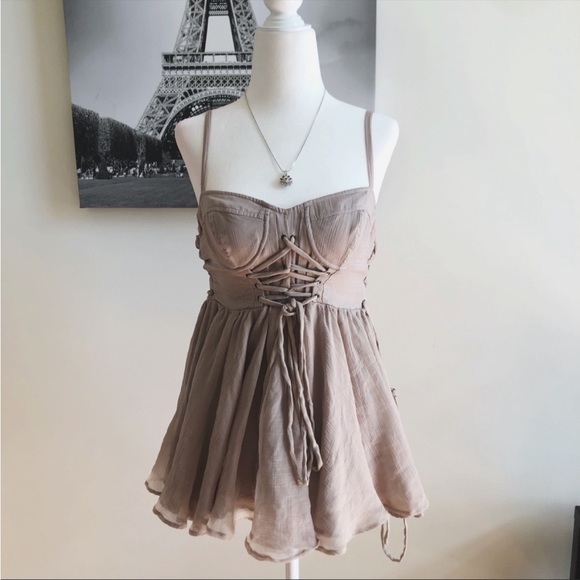 Topshop Dresses & Skirts - Topshop Mini Dress 💜